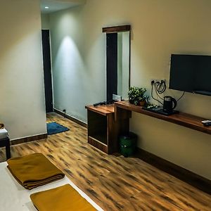 Family Room Garden View